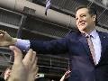 Ted Cruz upsets Donald Trump in Iowa caucuses